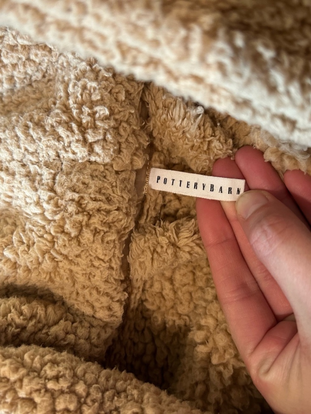 Pottery Barn Tan Sherpa Robe with Waist Tie and Pockets - Picture 5 of 6